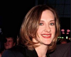 WHAT IS THE ZODIAC SIGN OF JOAN CUSACK?